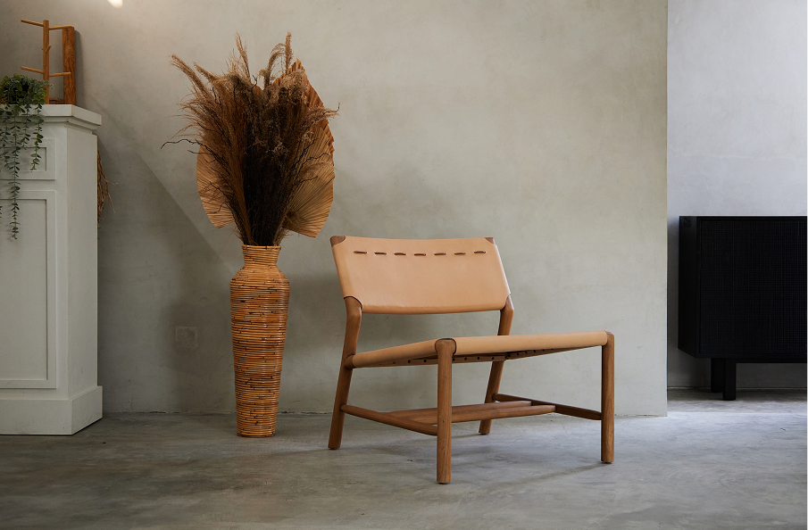 rattan chair & rattan pot