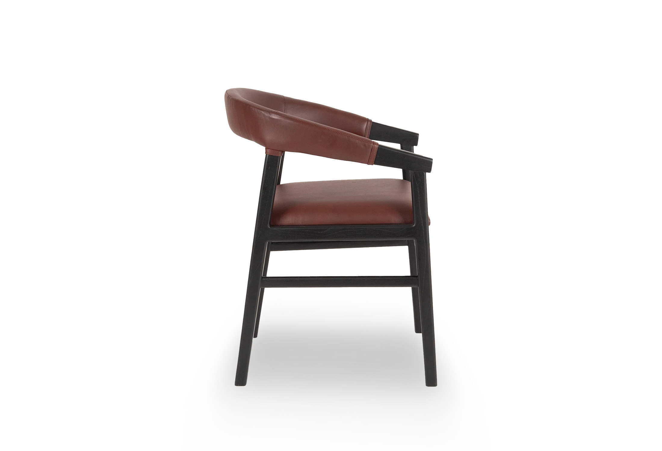 Tabu-Design-CH47-OSCAR-Chair-Wood-Charlotte-Leather-cushion-2