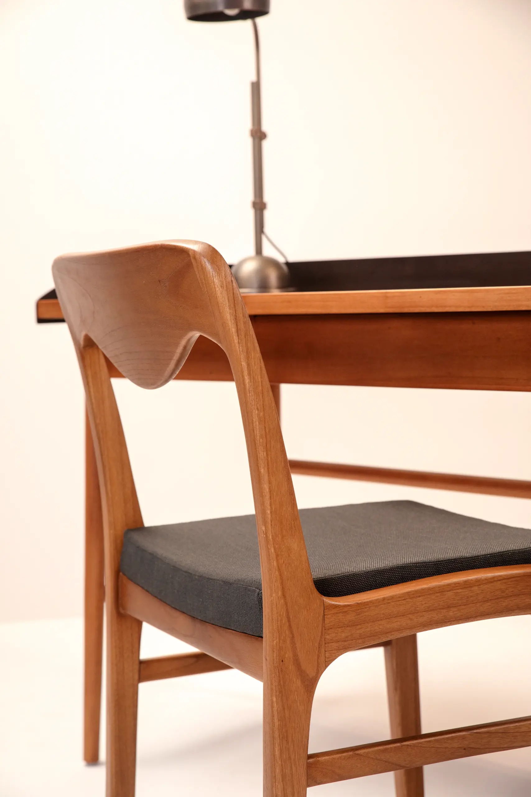 Tabu-Design-CH56-IZE-Chair-ambiance2