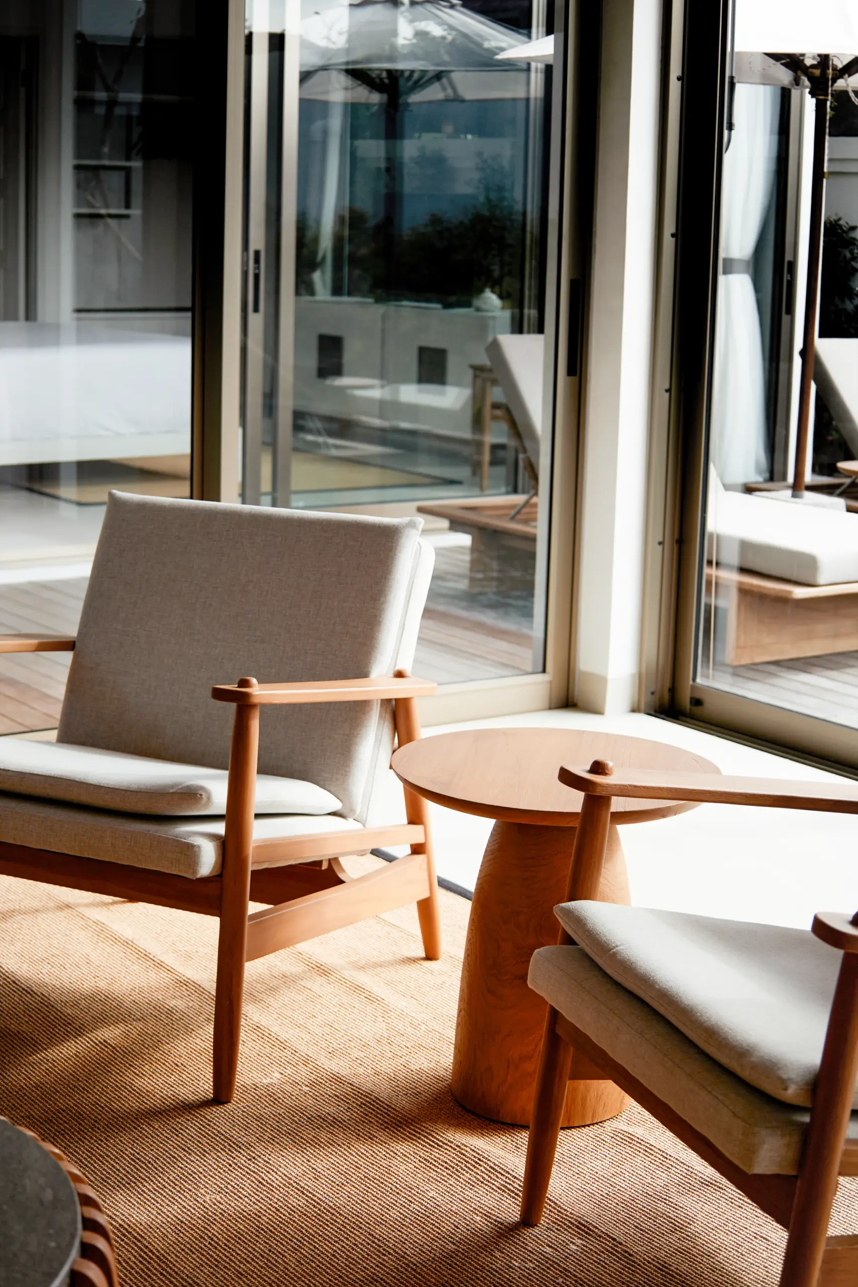 tabu-design-chl83-jeng-lounge-chair-teak-fabric-ambiance1