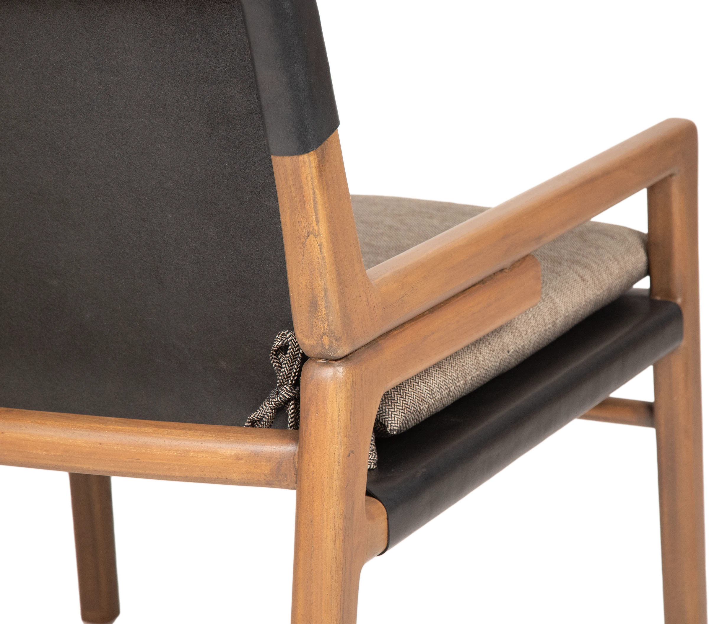 tabu-design-chl97-boro-lounge-chair-teak-black-leather-cushion-5