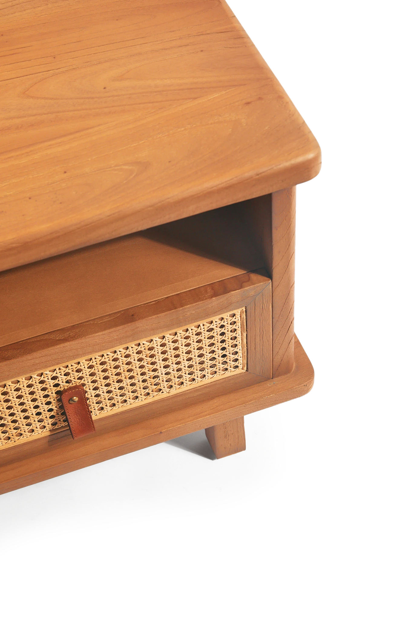 Tabu-Design-STA31-Nilo-Bedside-Table-Wood-Rattan-Leather-4