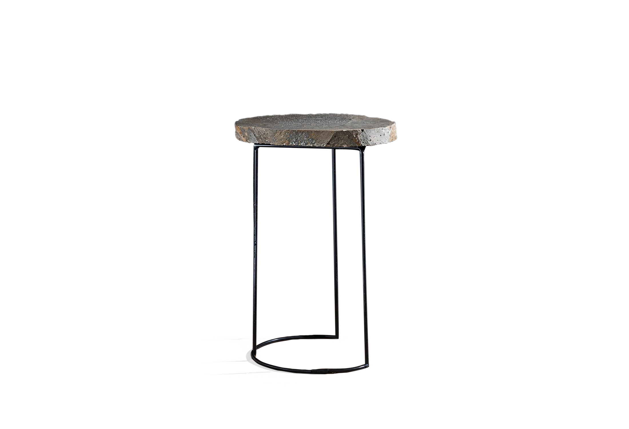 Tabu-design-aux9-Mets-10-high-auxiliar-table-metal-grey-stone-1