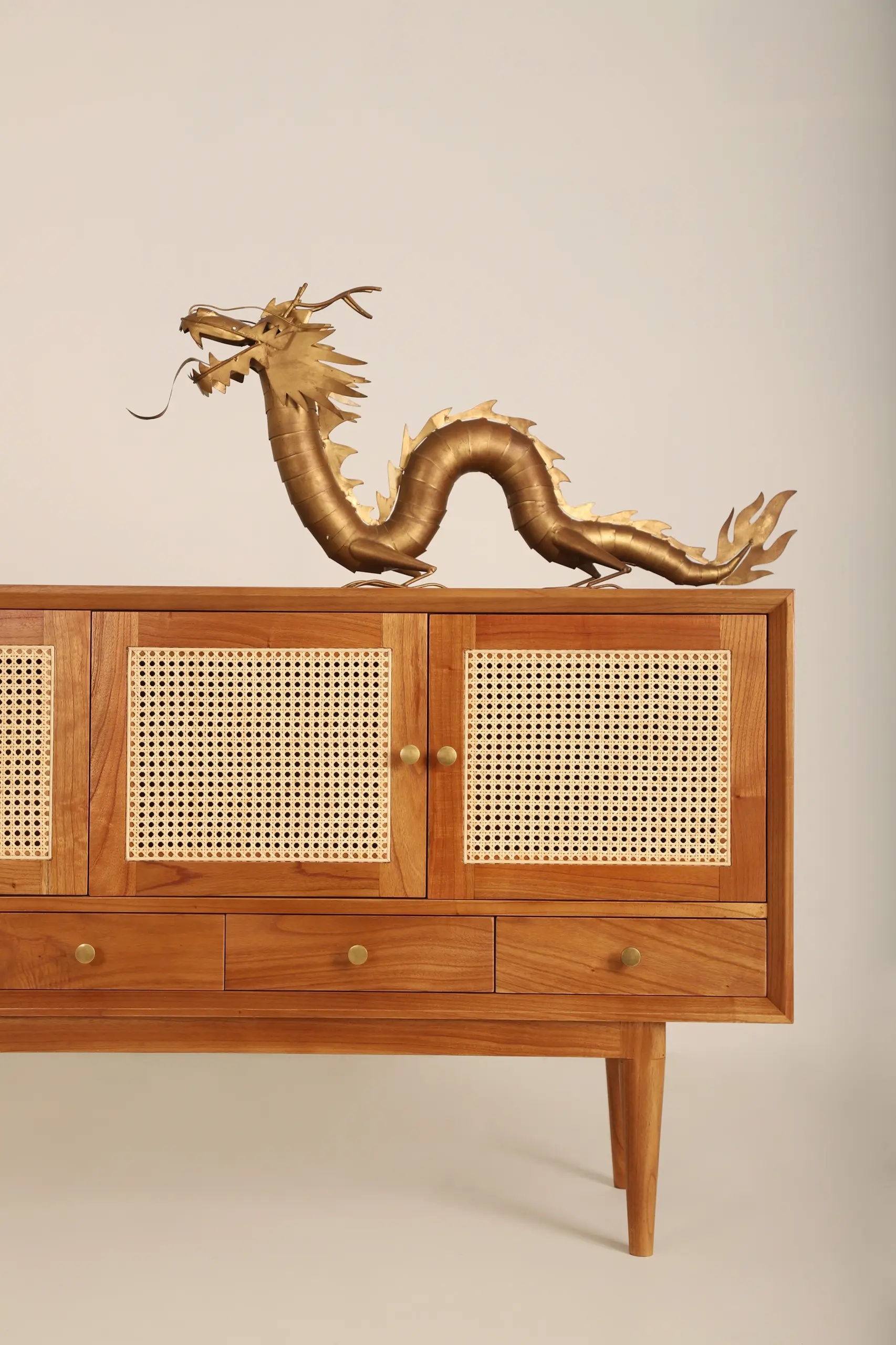 Tabu-Design-BUF50-MOON-Buffet-wood-rattan-Ambiance3