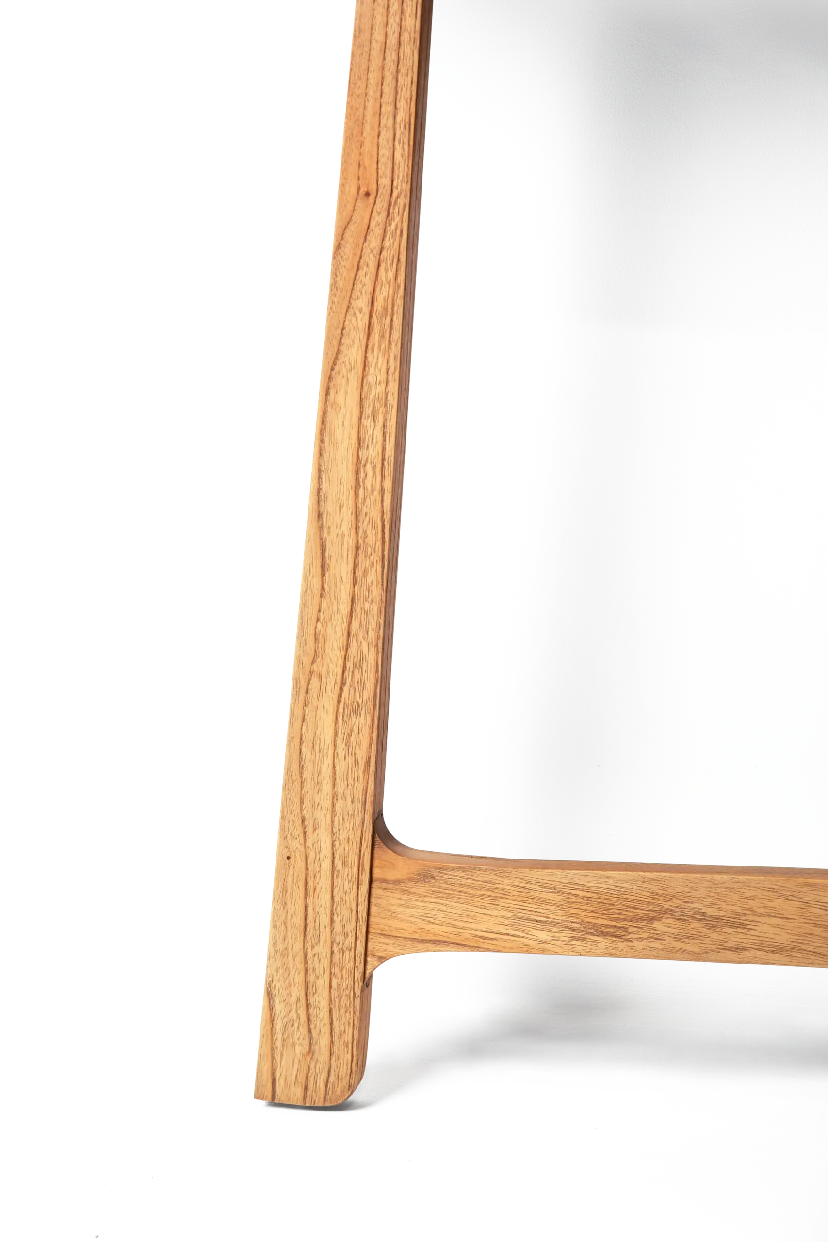 Tabu-Design-CON24-SANS-Console-wood-4