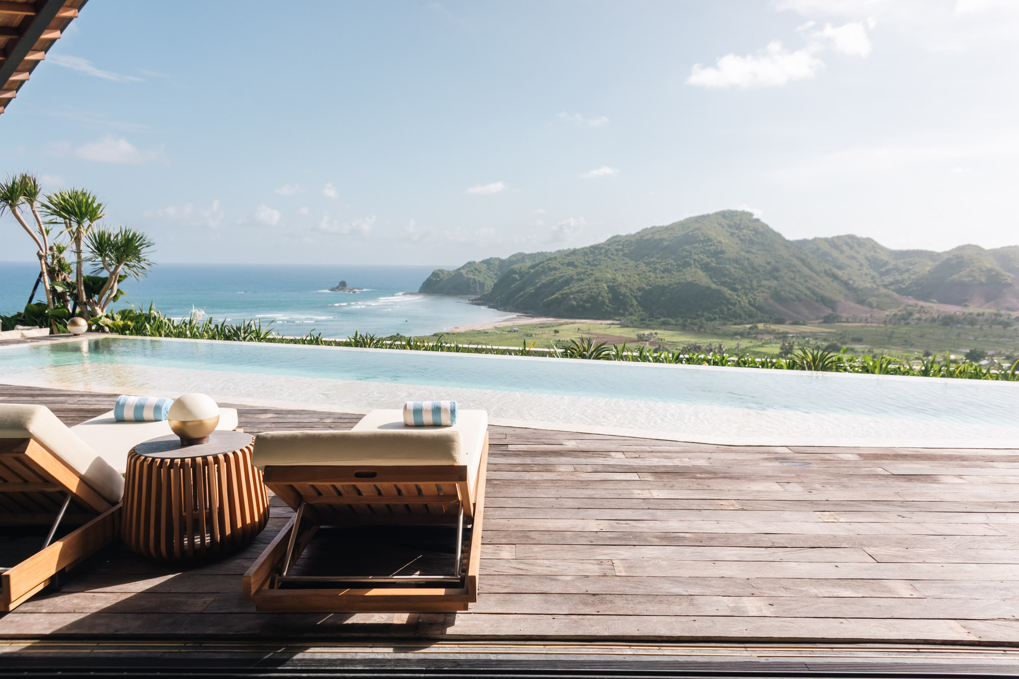 1-Outdoor-Collection-Villa-Layang-poolside