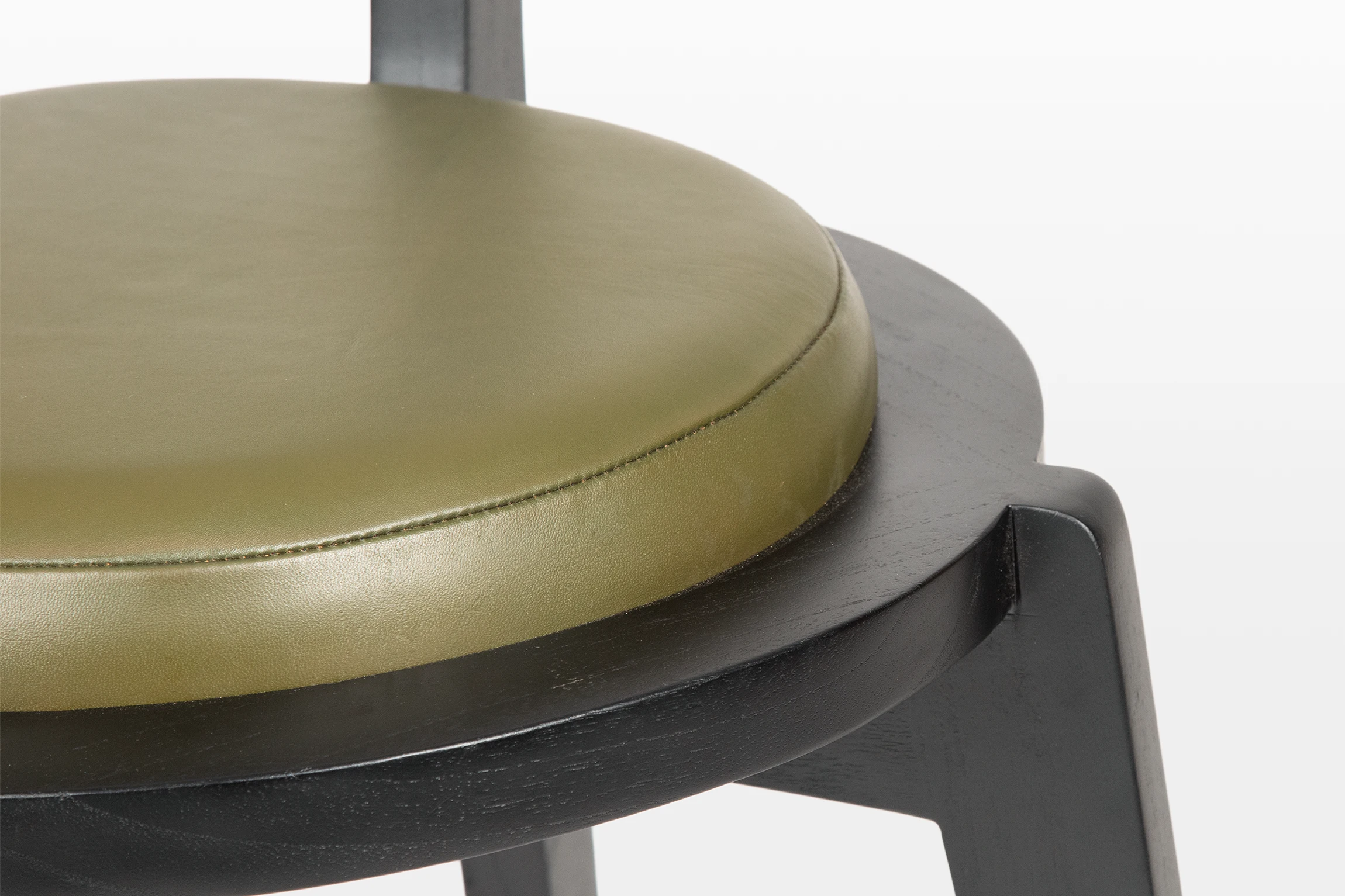 4-Leather-Collection-T-Dining-chair