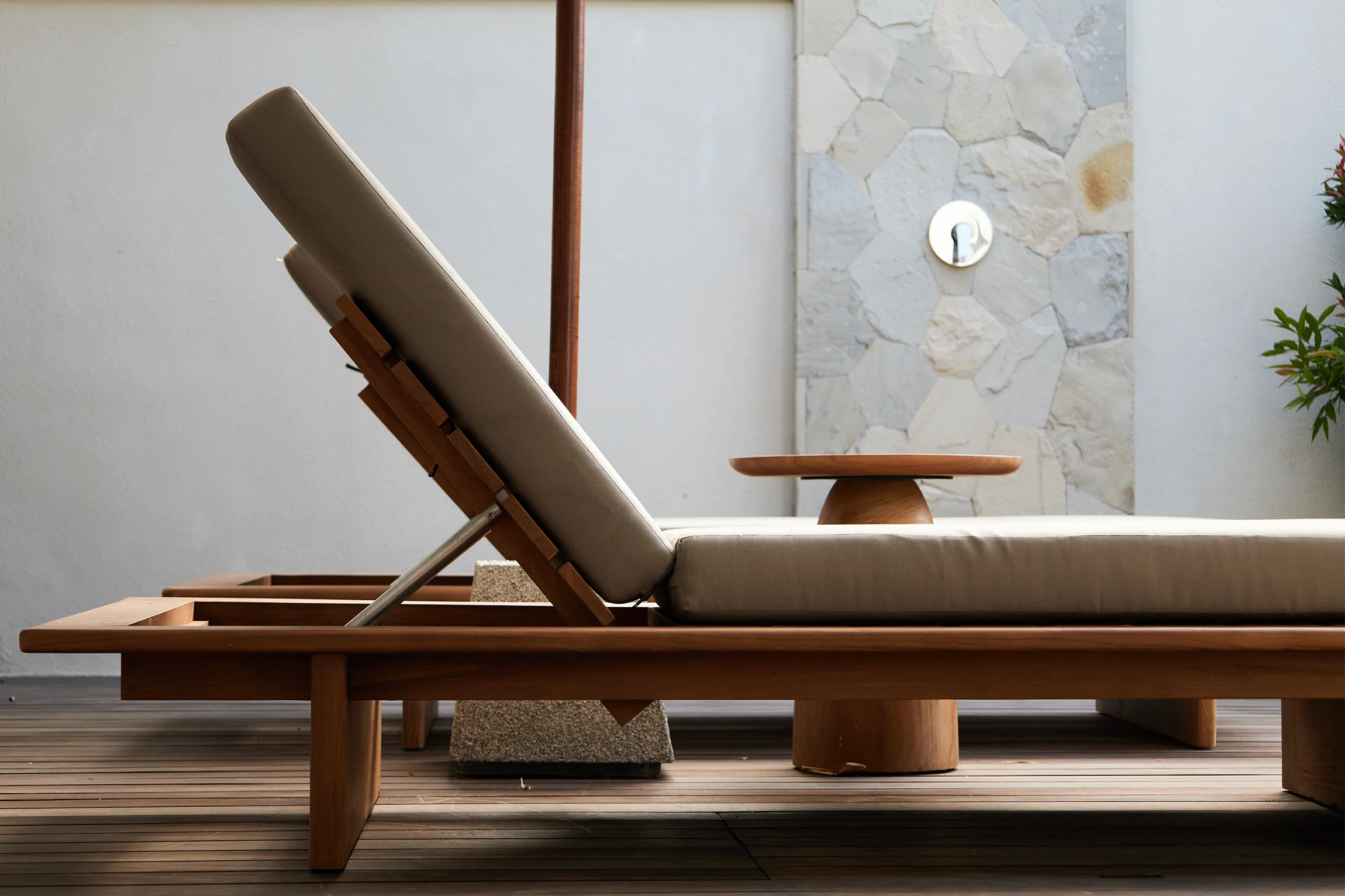 5-Outdoor-Collection-Villa-Akara-sun-lounger