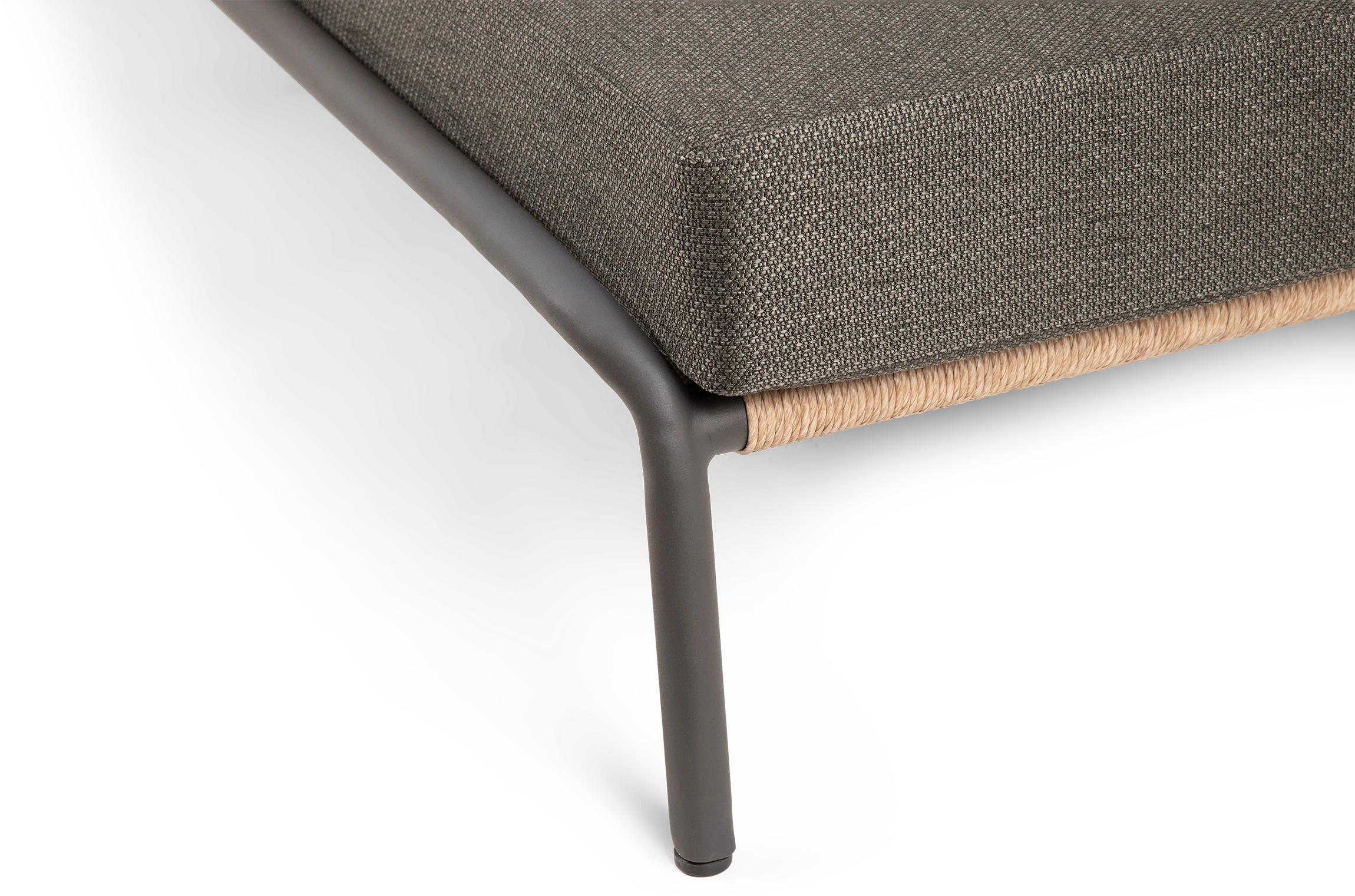 richi-sun-lounger-darkgrey-leg