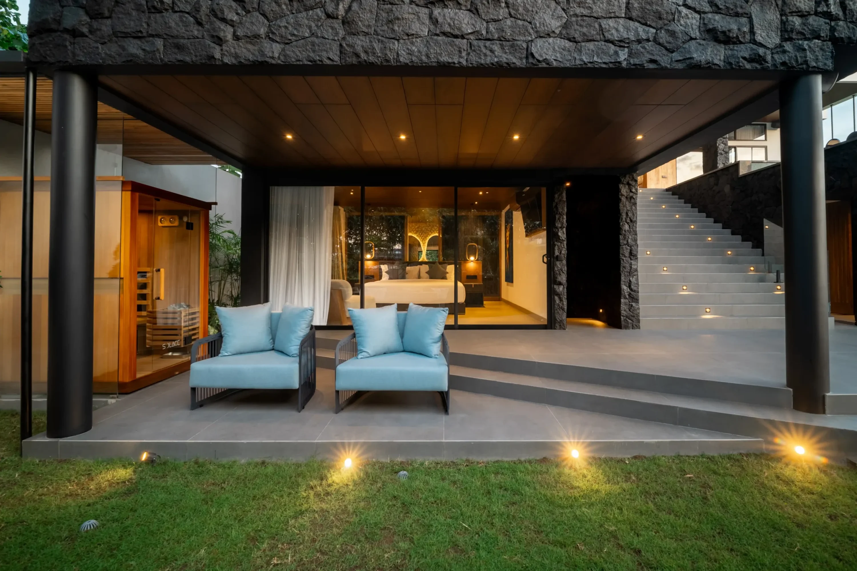 Salva Sofa In Villa Mar II